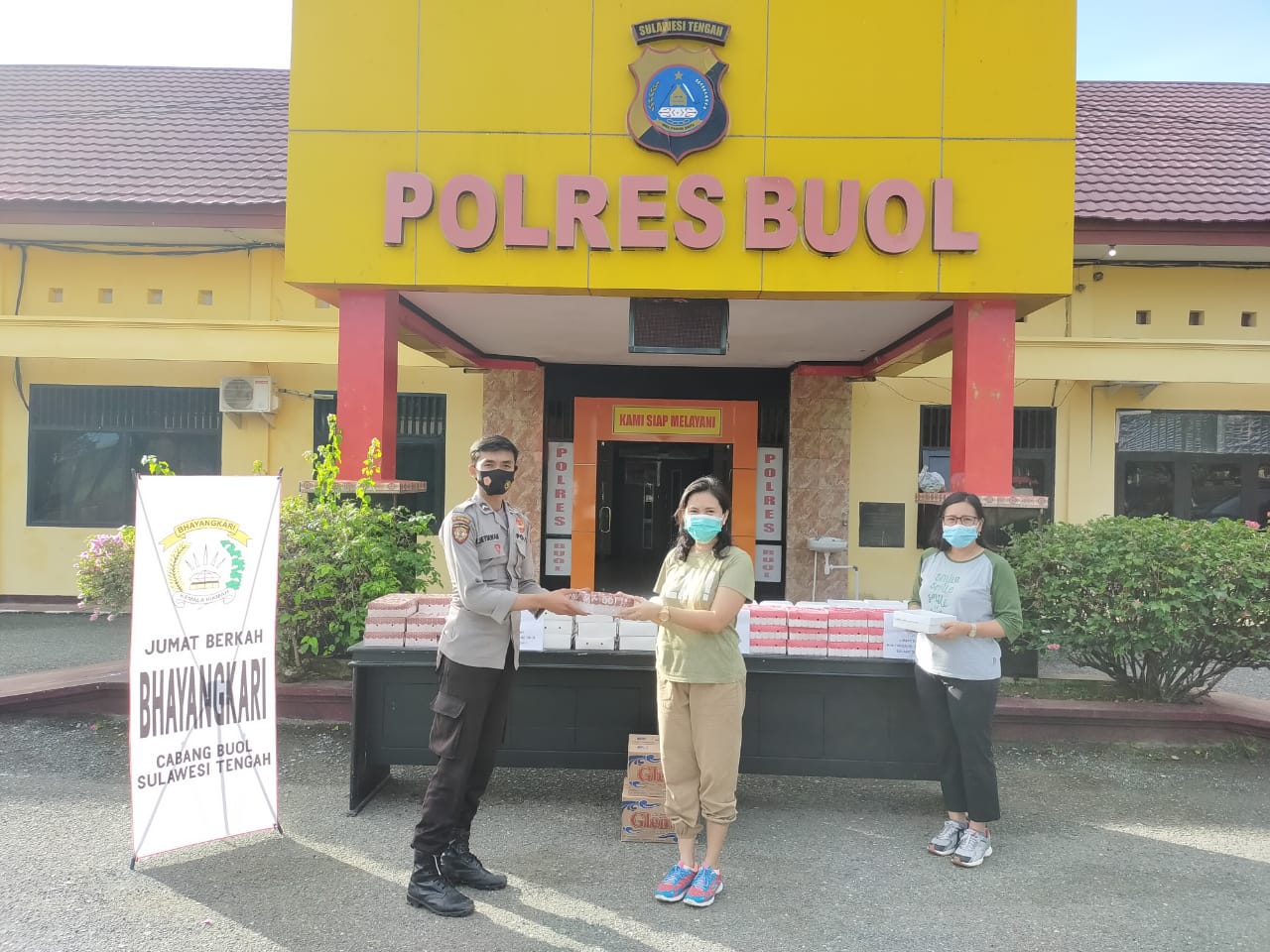 Bhayangkari Polres Buol dan Program Jumat Berkah Kontinu