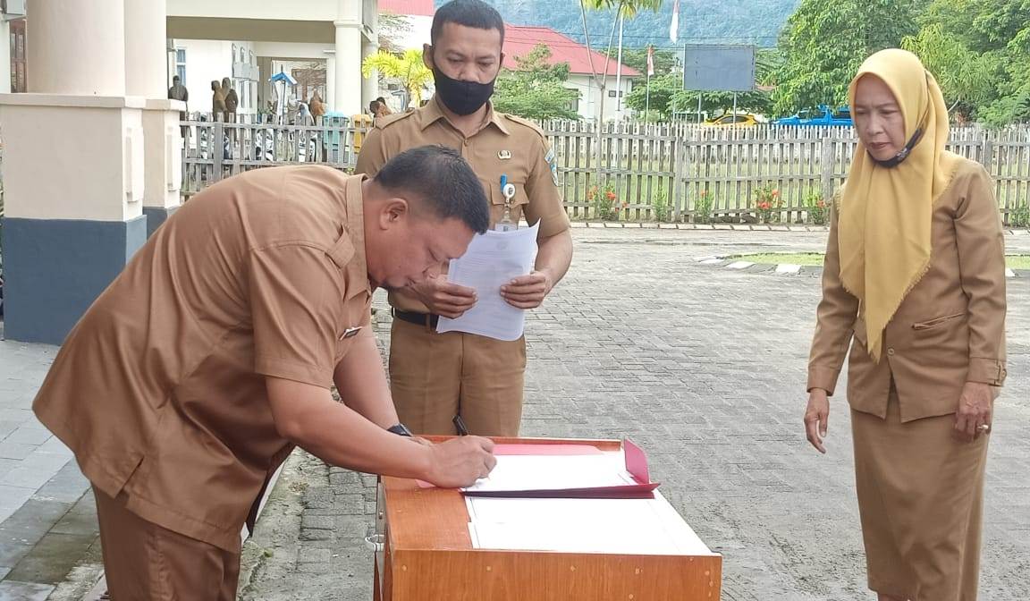 Dorong Kinerja PUPR, Kadis Tandatangani Pakta Integritas
